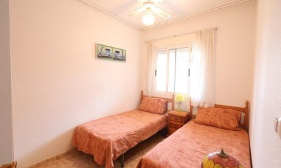 Resale - Bungalow - Orihuela Costa - La Zenia