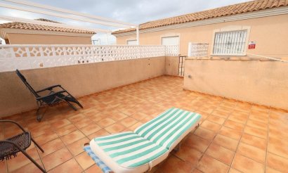 Resale - Bungalow - Orihuela Costa - La Zenia