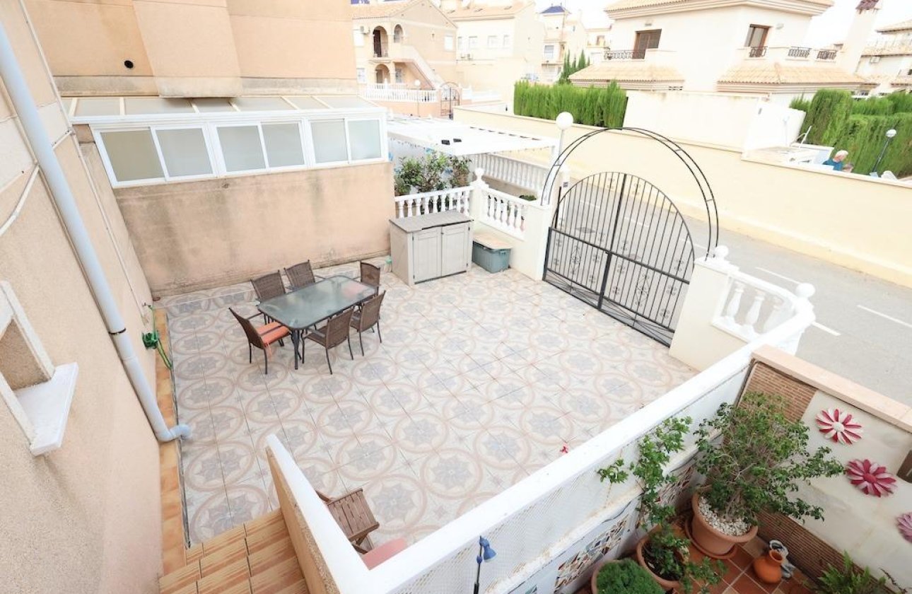 Resale - Bungalow - Orihuela Costa - La Zenia