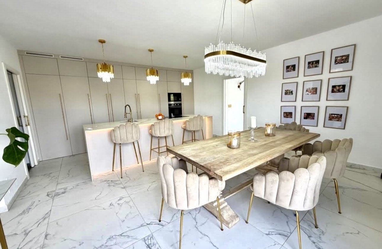 Resale - Villa - Orihuela Costa - Villamartin