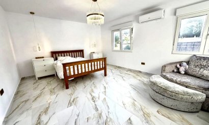 Resale - Villa - Orihuela Costa - Villamartin