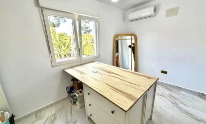 Resale - Villa - Orihuela Costa - Villamartin