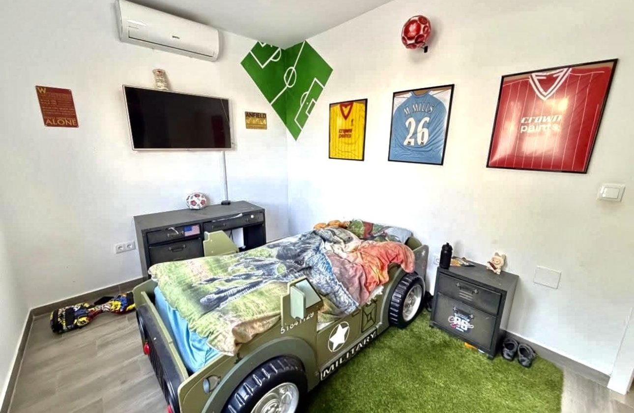 Resale - Villa - Orihuela Costa - Villamartin