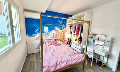 Resale - Villa - Orihuela Costa - Villamartin