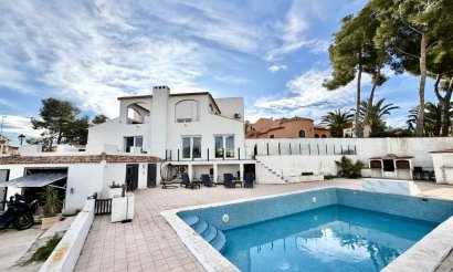 Resale - Villa - Orihuela Costa - Villamartin