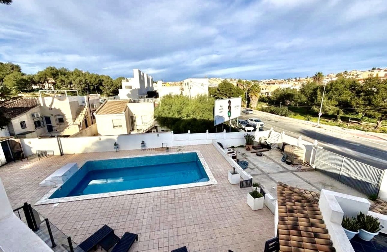 Resale - Villa - Orihuela Costa - Villamartin