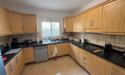 Resale - Villa - Villamartin