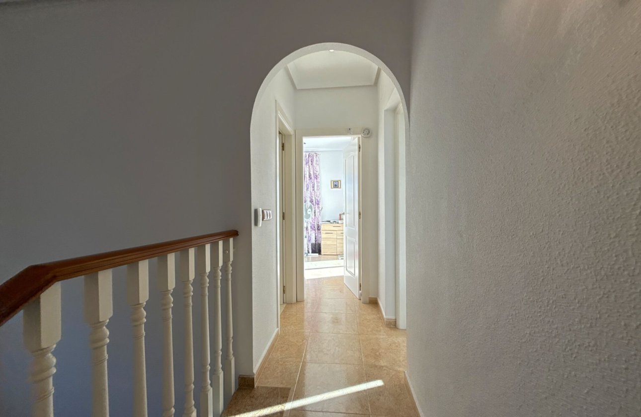 Resale - Villa - Villamartin