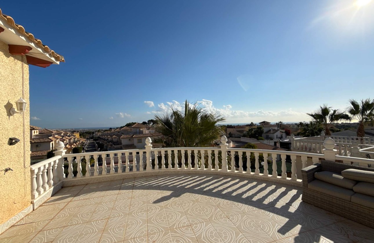 Resale - Villa - Villamartin