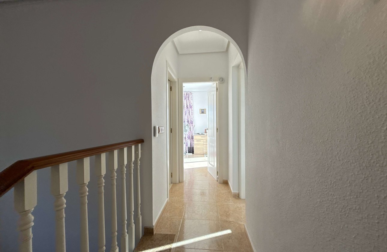 Resale - Villa - Villamartin