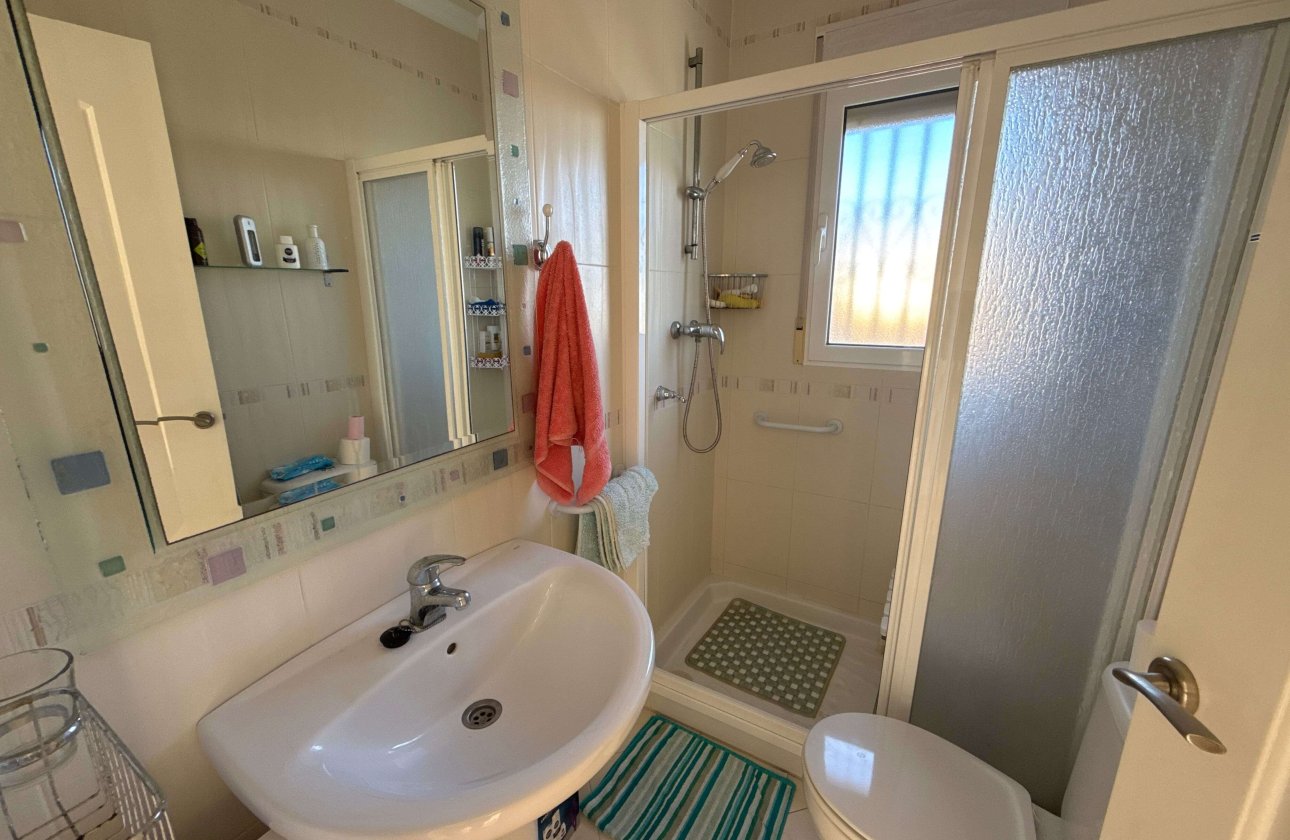 Resale - Villa - Villamartin