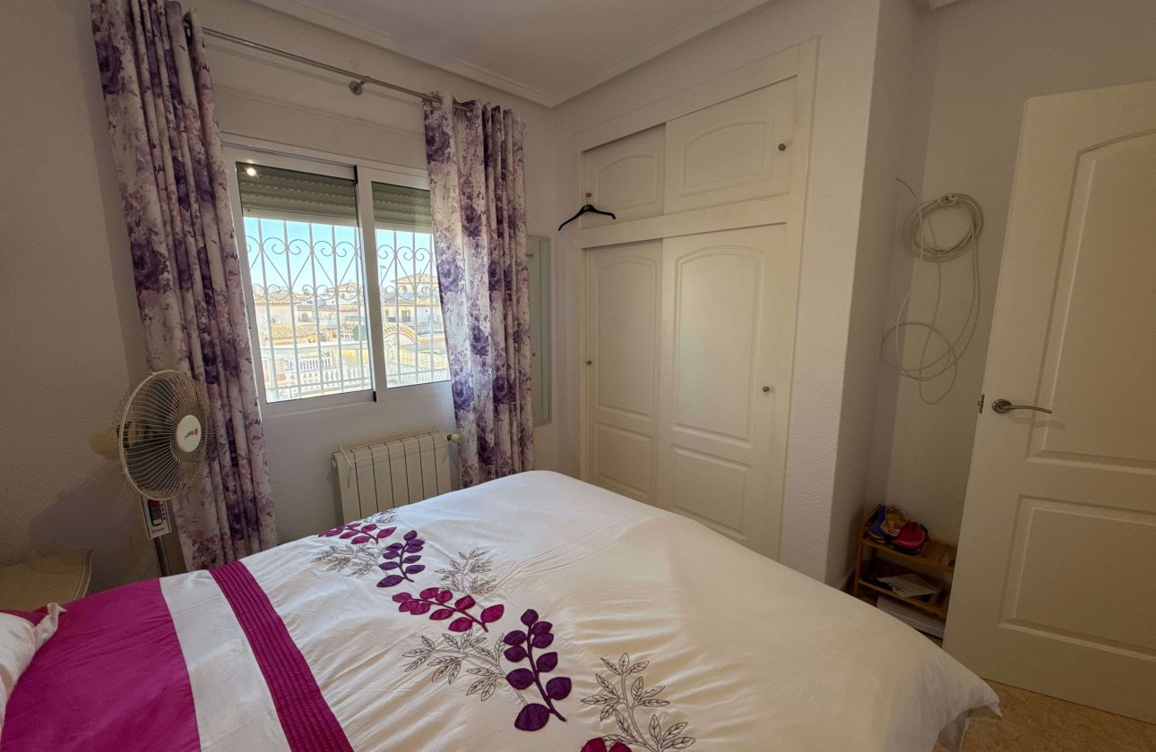 Resale - Villa - Villamartin