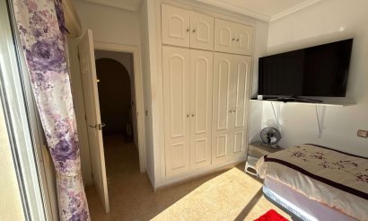 Resale - Villa - Villamartin