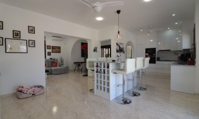 Resale - Villa - Daya Vieja - Daya Vieja - Country