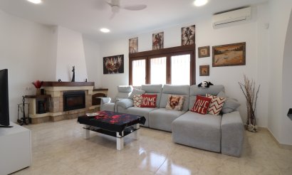 Resale - Villa - Daya Vieja - Daya Vieja - Country