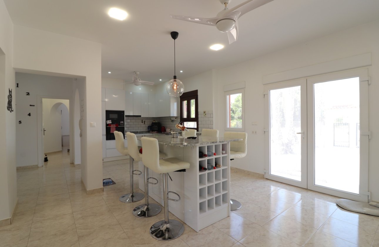 Resale - Villa - Daya Vieja - Daya Vieja - Country