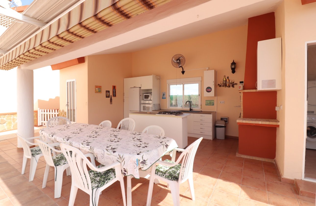 Resale - Villa - Daya Vieja - Daya Vieja - Country