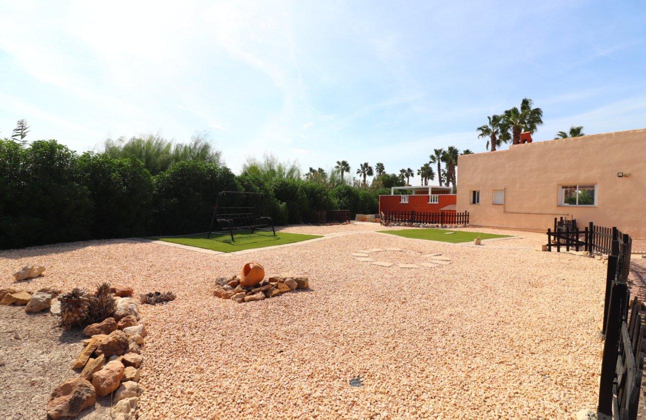 Resale - Villa - Daya Vieja - Daya Vieja - Country