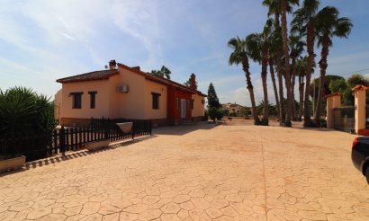 Resale - Villa - Daya Vieja - Daya Vieja - Country