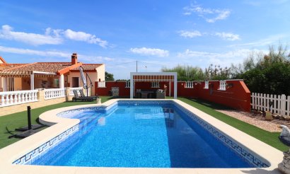Resale - Villa - Daya Vieja - Daya Vieja - Country