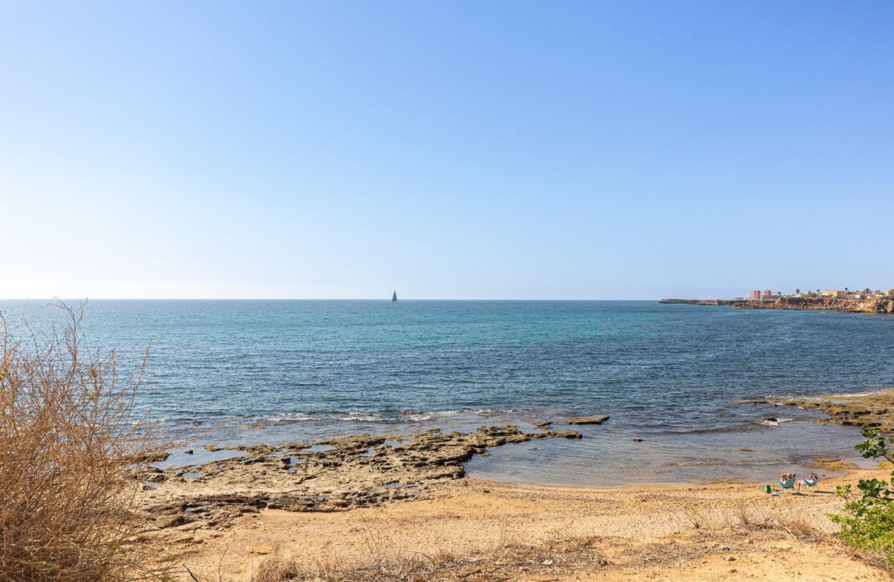 Resale - Townhouse - Torrevieja - Cala de cabo cervera