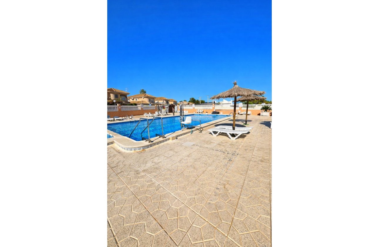 Resale - Bungalow - Torrevieja - Los Altos