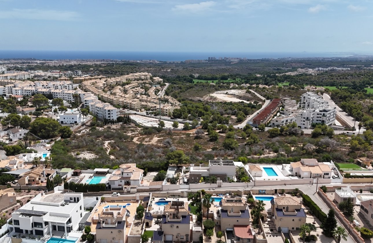Resale - Plot / Land - Orihuela Costa - Villamartin
