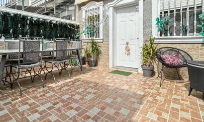 Resale - Bungalow - Torrevieja - La Siesta - El Salado -  Torreta