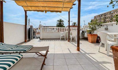 Resale - Bungalow - Torrevieja - La Siesta - El Salado -  Torreta