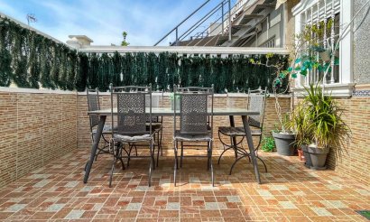 Resale - Bungalow - Torrevieja - La Siesta - El Salado -  Torreta