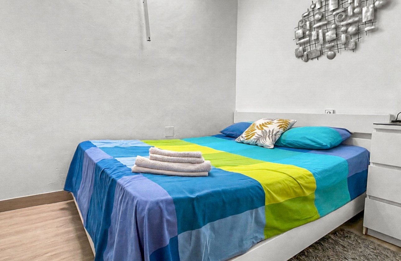 Resale - Bungalow - Torrevieja - La Siesta - El Salado -  Torreta