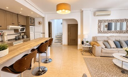 Resale - Apartment / flat - Orihuela Costa - Punta Prima