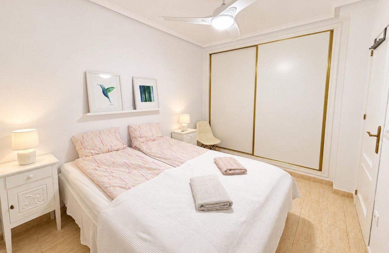 Resale - Apartment / flat - Orihuela Costa - Punta Prima