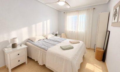 Resale - Apartment / flat - Orihuela Costa - Punta Prima
