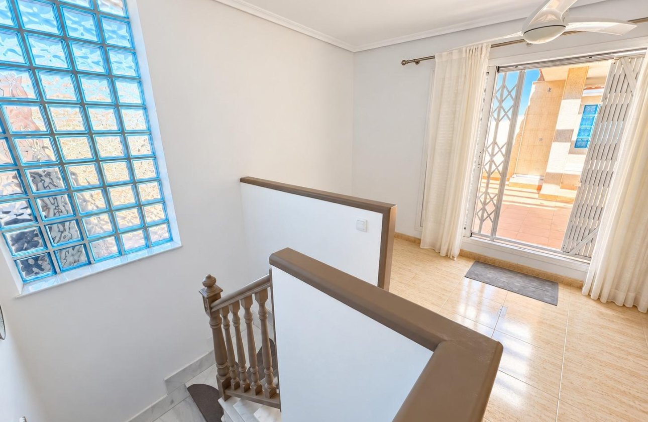 Resale - Apartment / flat - Orihuela Costa - Punta Prima