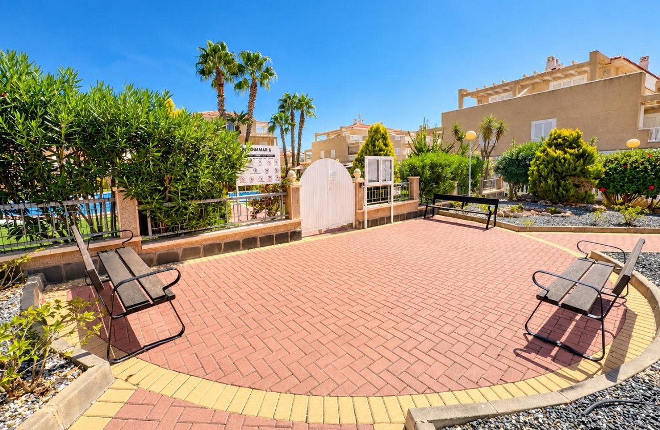 Resale - Apartment / flat - Orihuela Costa - Punta Prima