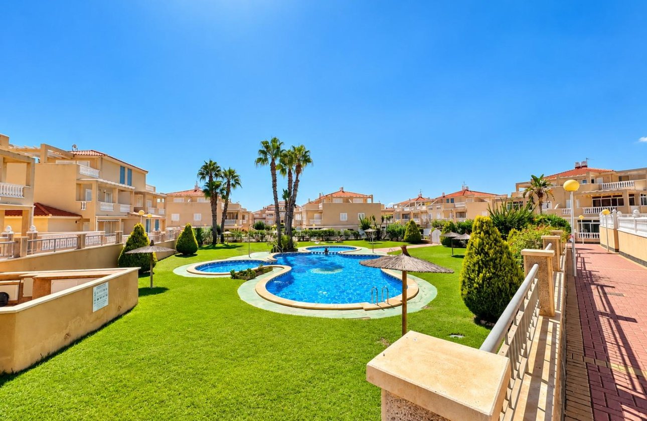 Resale - Apartment / flat - Orihuela Costa - Punta Prima