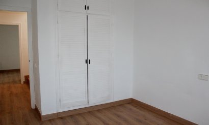 Resale - Villa - Orihuela Costa