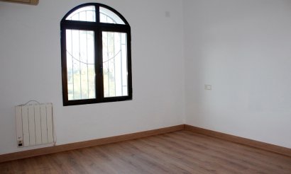 Resale - Villa - Orihuela Costa