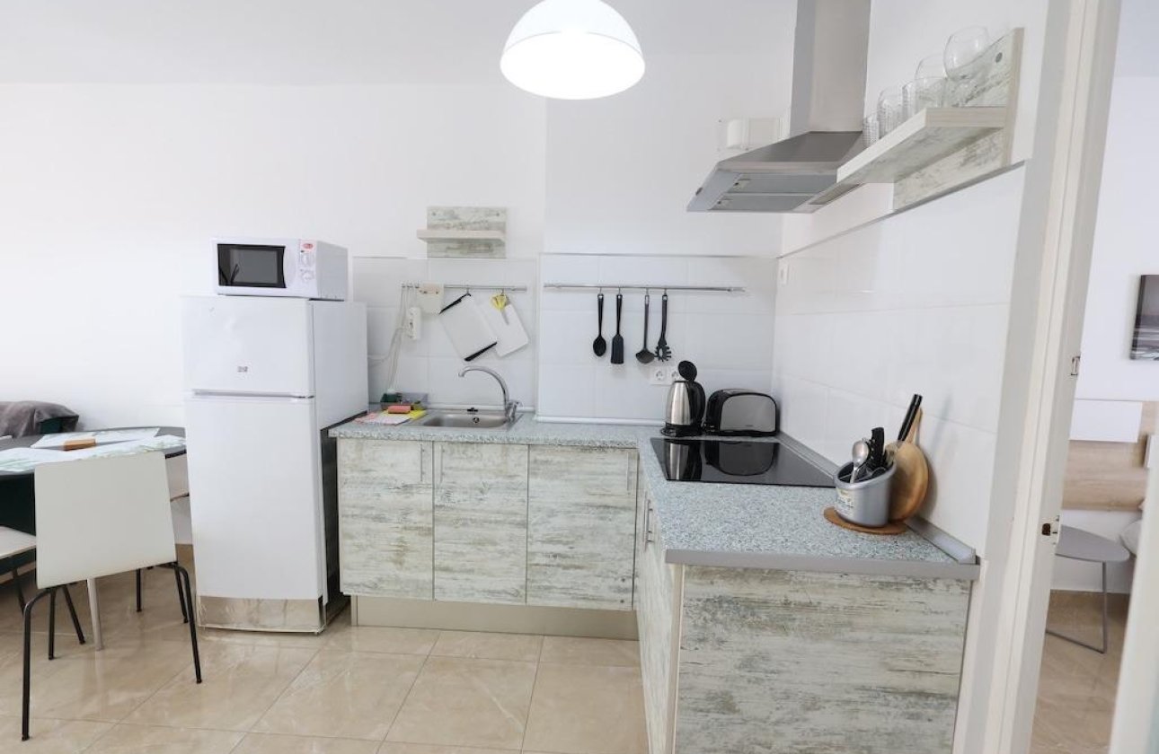 Resale - Bungalow - Orihuela Costa - Campoamor