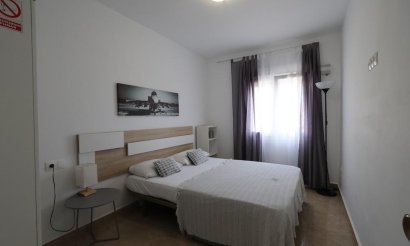 Resale - Bungalow - Orihuela Costa - Campoamor