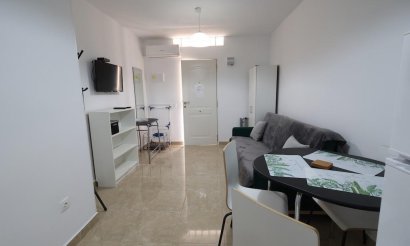 Resale - Bungalow - Orihuela Costa - Campoamor