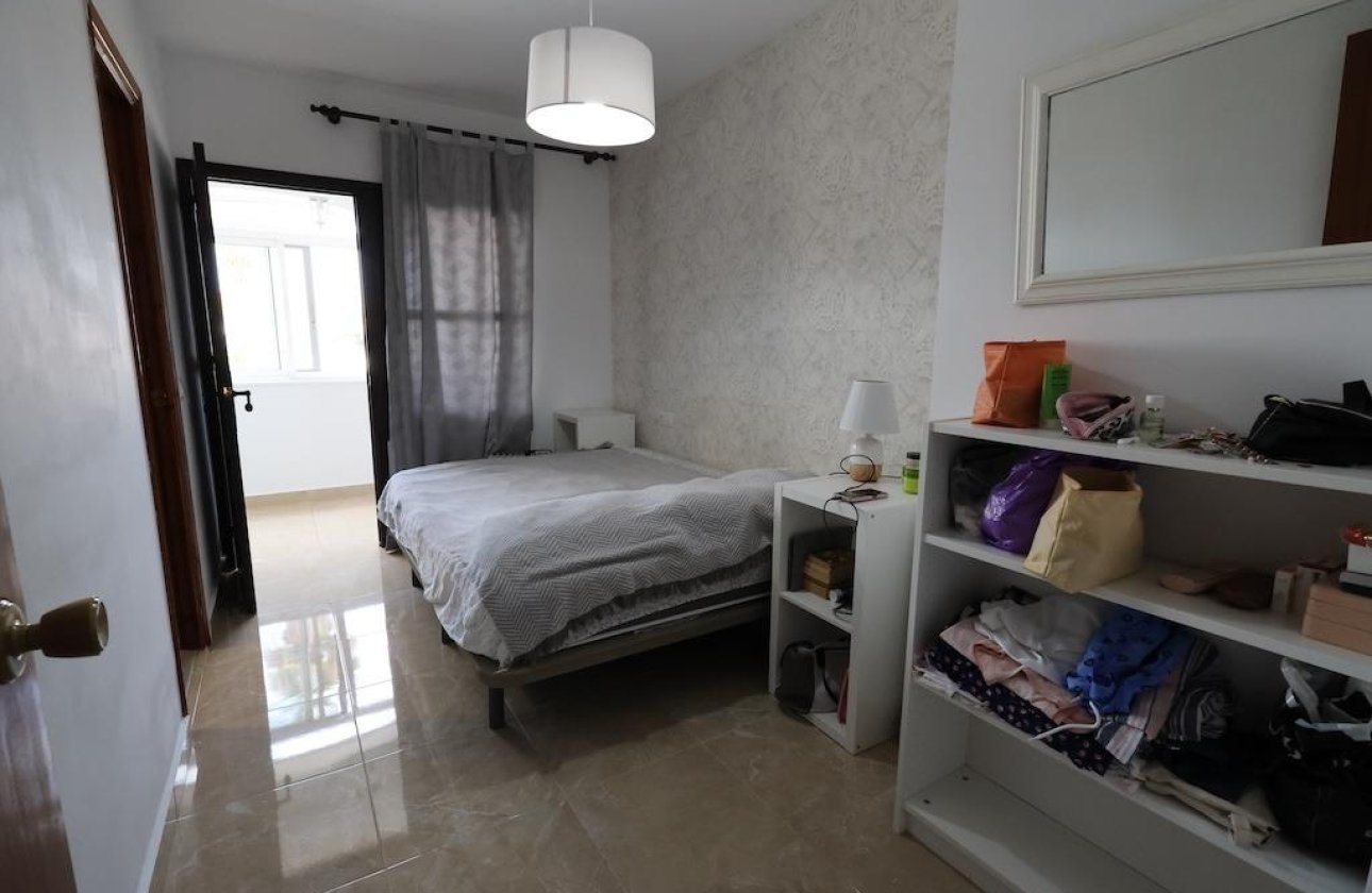Resale - Bungalow - Orihuela Costa - Campoamor