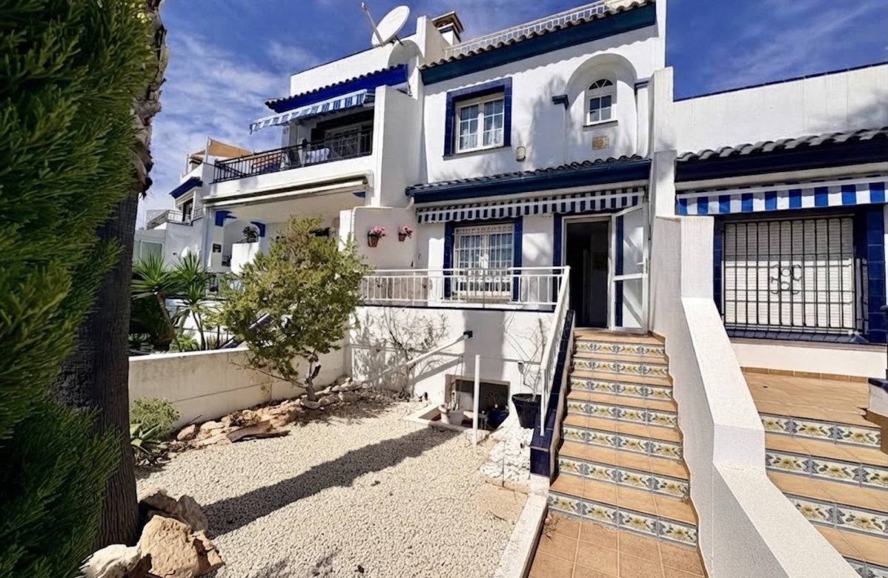 Resale - Villa - Orihuela - Villamartin