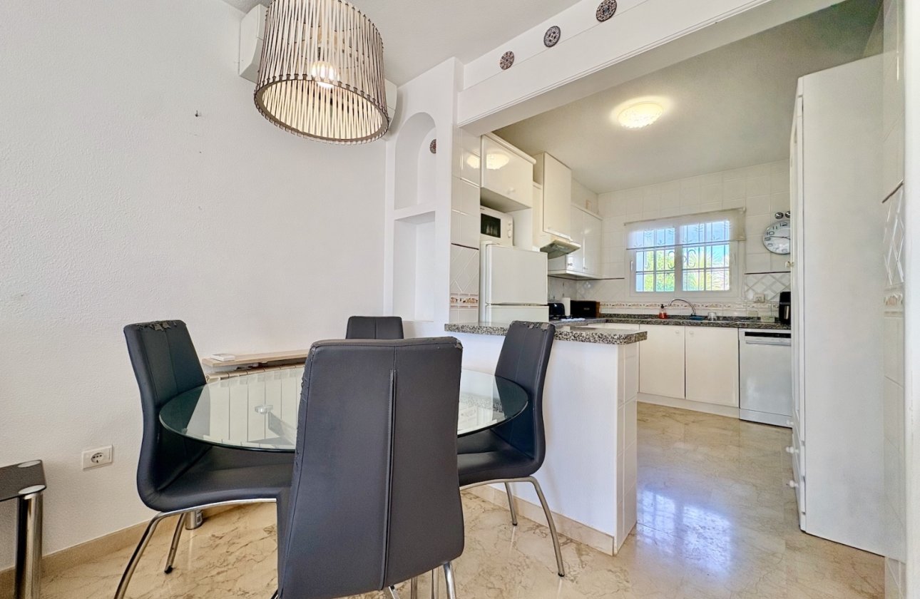 Resale - Villa - Orihuela - Villamartin