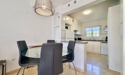 Resale - Villa - Orihuela - Villamartin