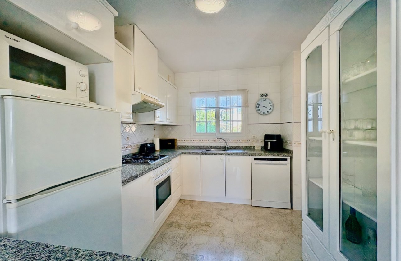 Resale - Villa - Orihuela - Villamartin