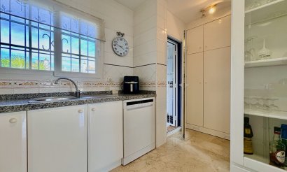 Resale - Villa - Orihuela - Villamartin