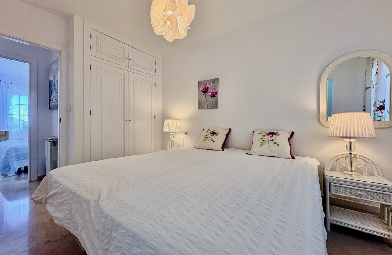 Resale - Villa - Orihuela - Villamartin