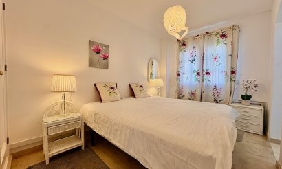Resale - Villa - Orihuela - Villamartin